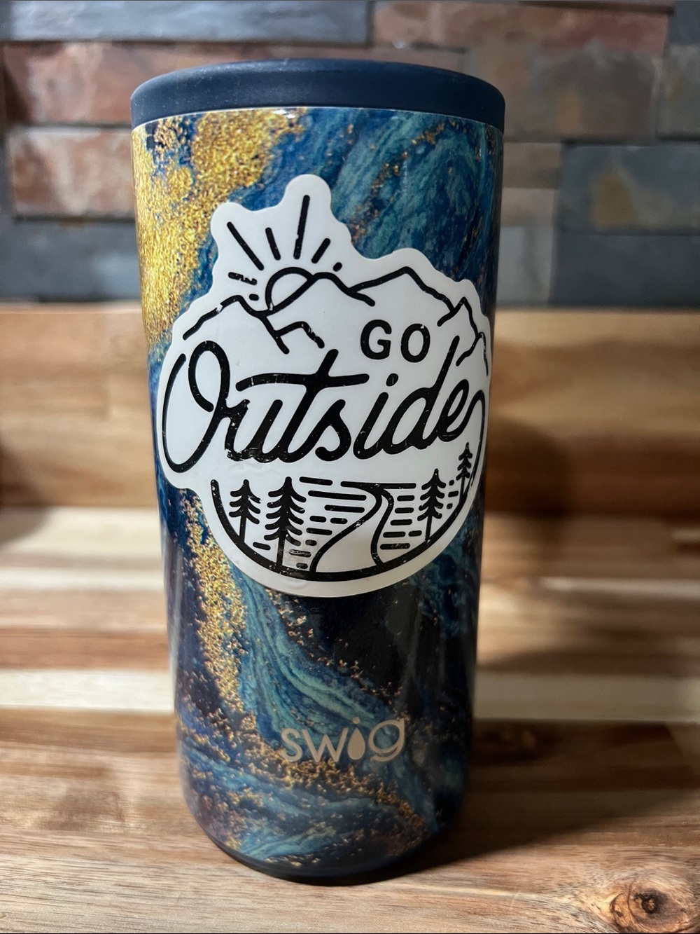 Swig Slim Can Cooler - Blue Marble with Gold Accents